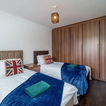 Gorgeous House, 5 Beds, Amazing Transport Links Apartment London Exterior photo