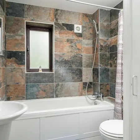 Gorgeous House, 5 Beds, Amazing Transport Links Apartment London Exterior photo